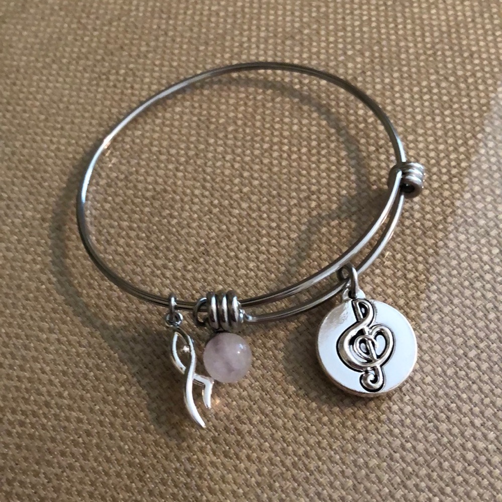 Silver adjustable bracelet